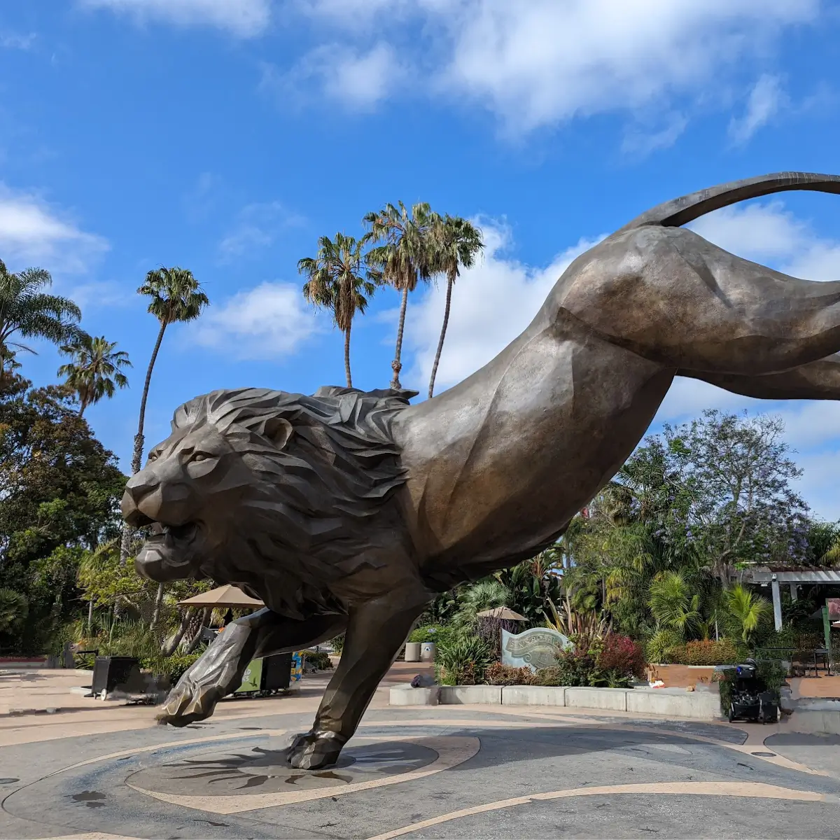 The lion statue outside of the entrance to the San Diego Zoo.